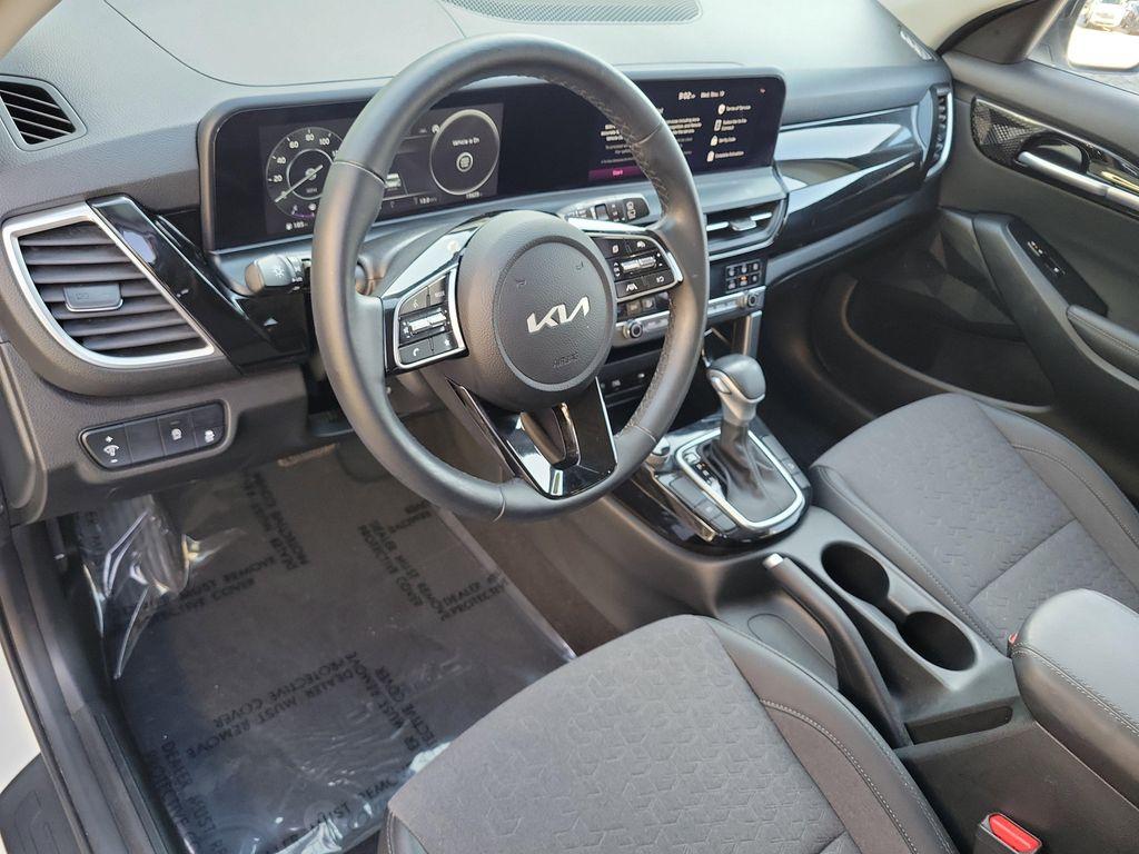 used 2024 Kia Seltos car, priced at $21,988