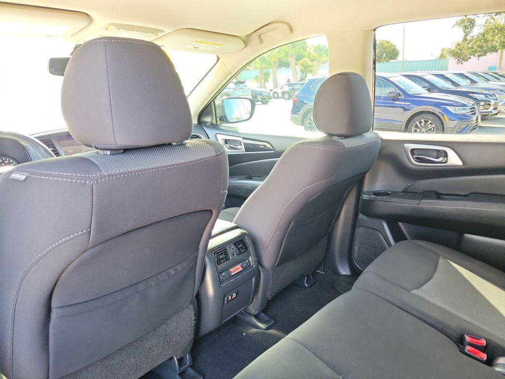 used 2020 Nissan Pathfinder car, priced at $18,788