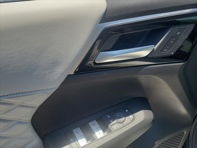 new 2025 Mitsubishi Outlander PHEV car, priced at $45,480