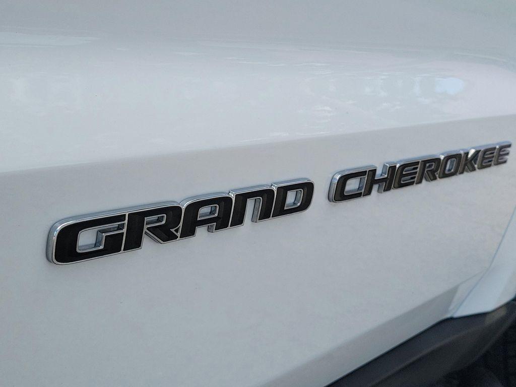 used 2020 Jeep Grand Cherokee car, priced at $17,935
