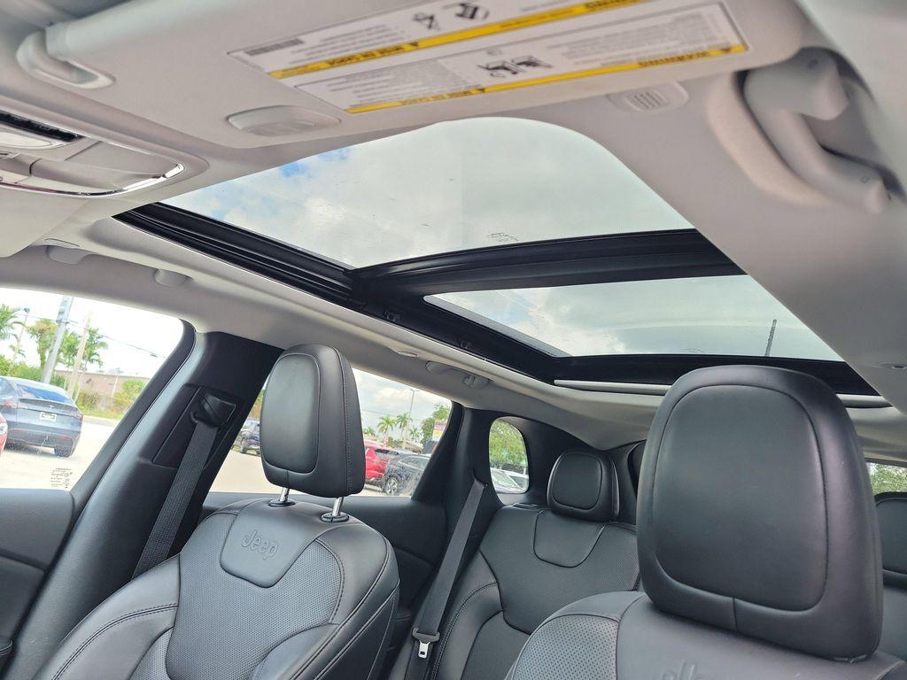 used 2022 Jeep Cherokee car, priced at $24,988
