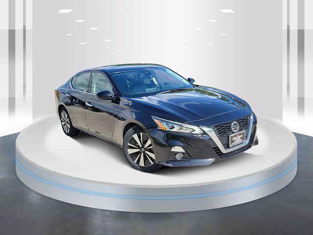 used 2019 Nissan Altima car, priced at $17,912