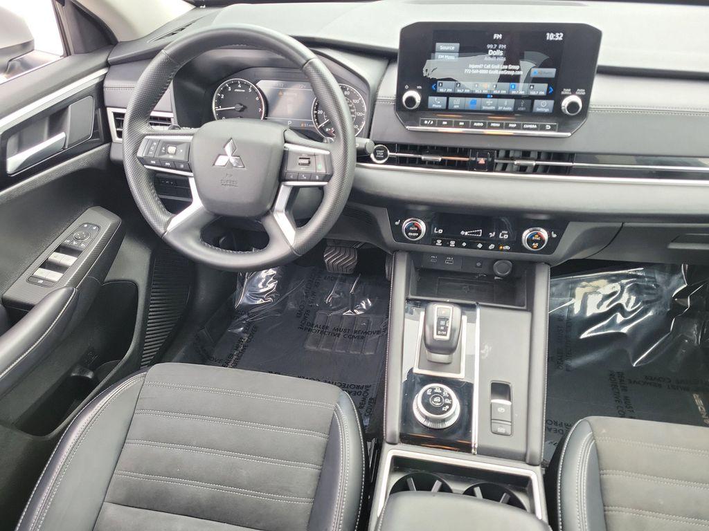 used 2024 Mitsubishi Outlander car, priced at $23,788