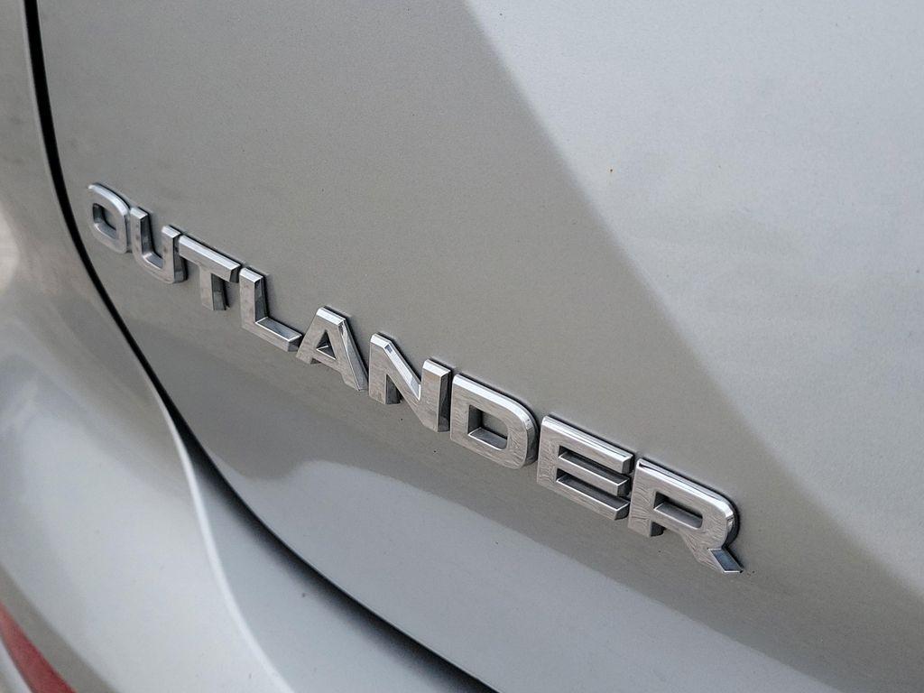 used 2024 Mitsubishi Outlander car, priced at $23,788