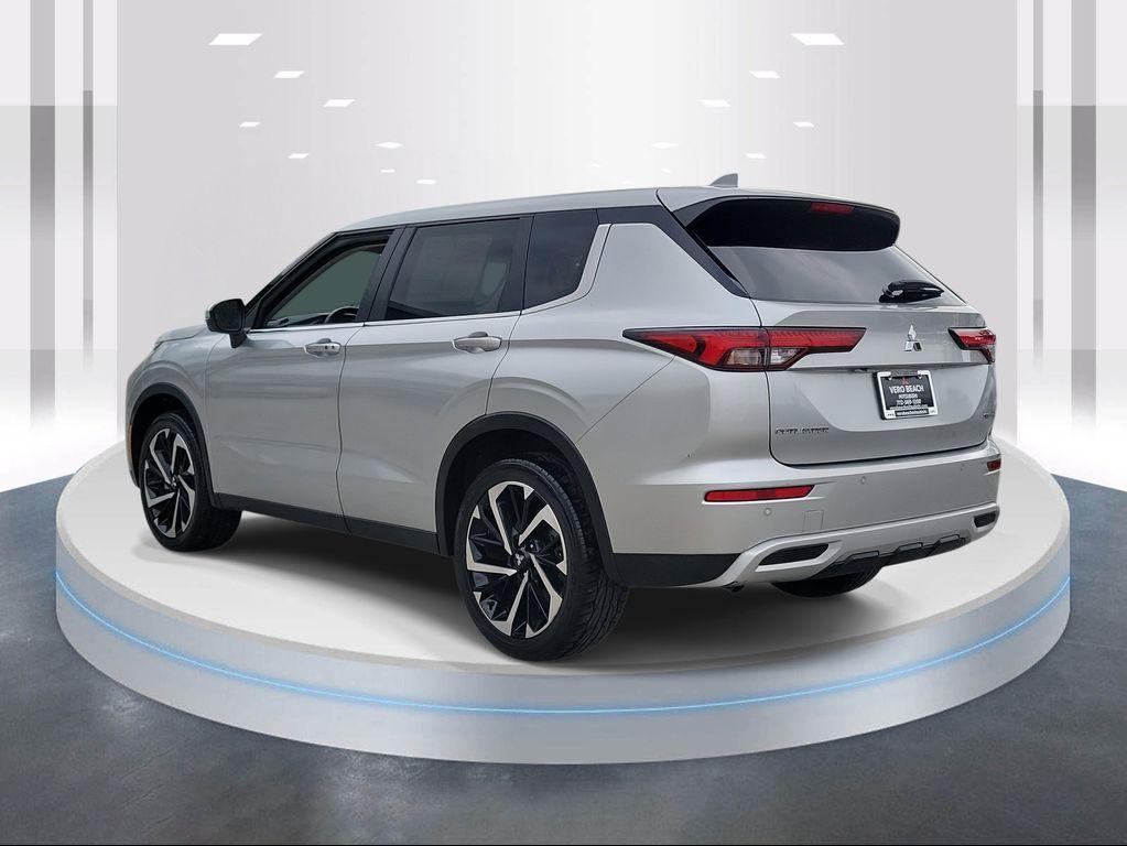 used 2024 Mitsubishi Outlander car, priced at $23,788