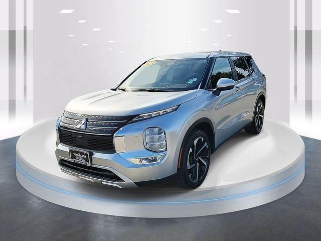 used 2023 Mitsubishi Outlander car, priced at $26,884