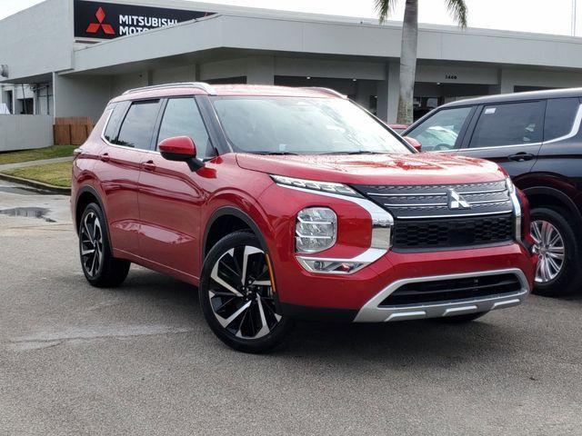 new 2024 Mitsubishi Outlander car, priced at $37,365