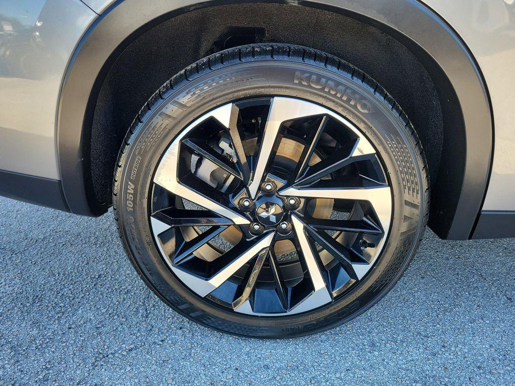 used 2024 Mitsubishi Outlander car, priced at $23,788