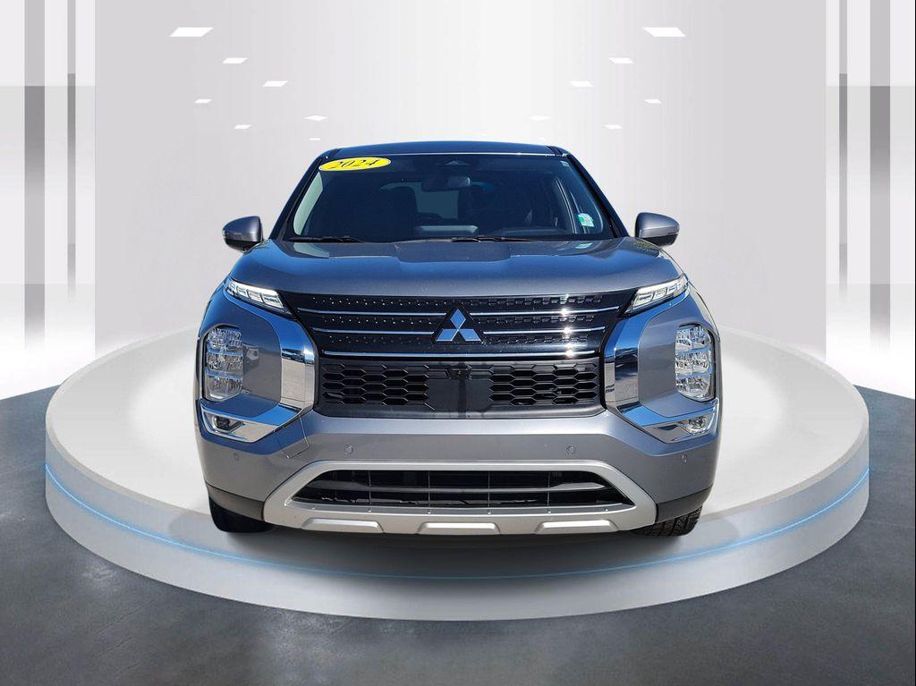 used 2024 Mitsubishi Outlander car, priced at $23,788