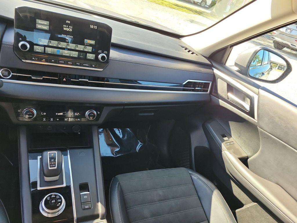 used 2024 Mitsubishi Outlander car, priced at $23,788