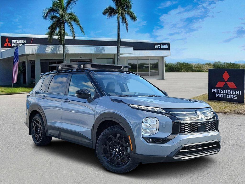 new 2025 Mitsubishi Outlander car, priced at $39,065