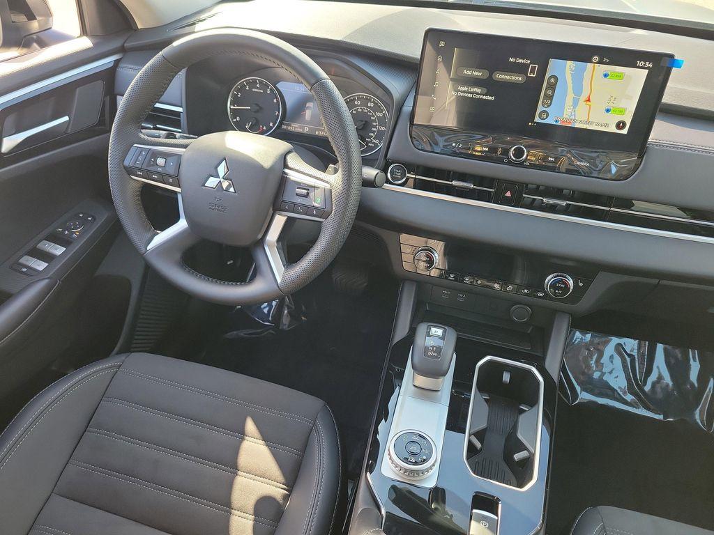 new 2025 Mitsubishi Outlander car, priced at $39,065