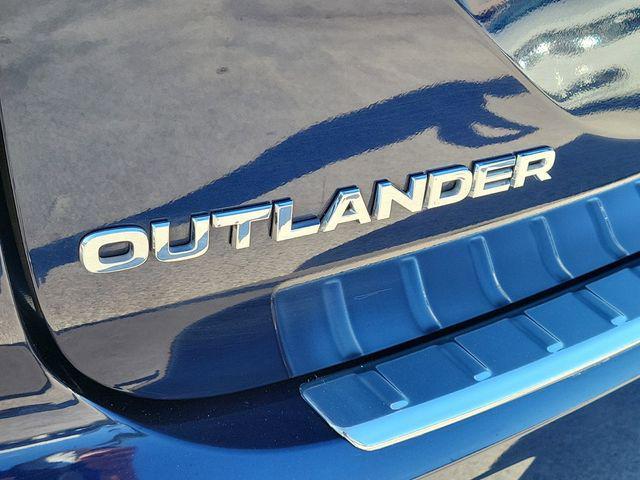 used 2024 Mitsubishi Outlander car, priced at $23,394