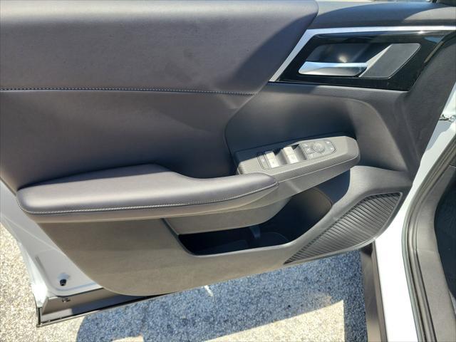 new 2025 Mitsubishi Outlander PHEV car, priced at $39,595