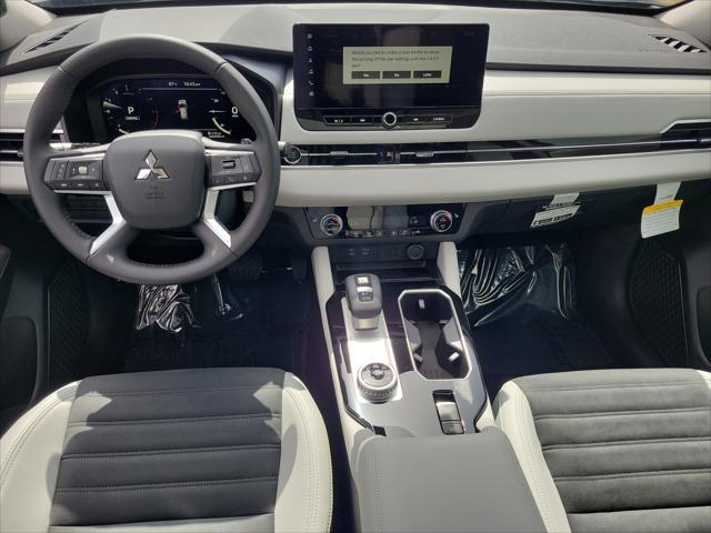 new 2025 Mitsubishi Outlander car, priced at $34,300