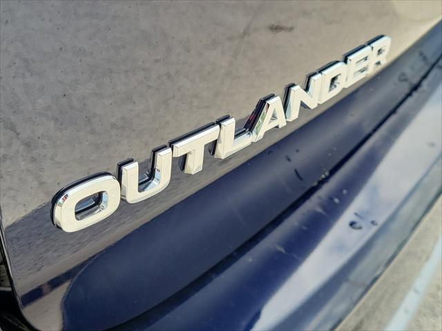 new 2025 Mitsubishi Outlander car, priced at $34,300