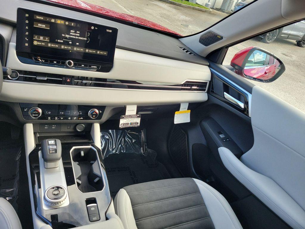 new 2025 Mitsubishi Outlander car, priced at $35,045