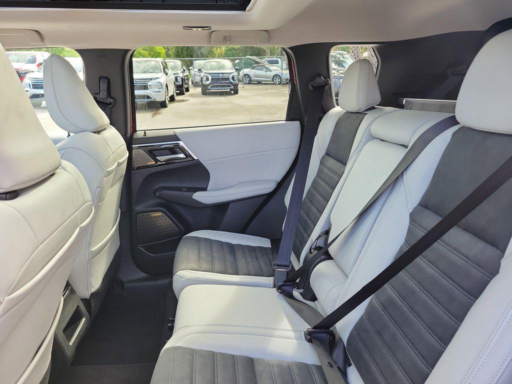 new 2025 Mitsubishi Outlander car, priced at $35,045