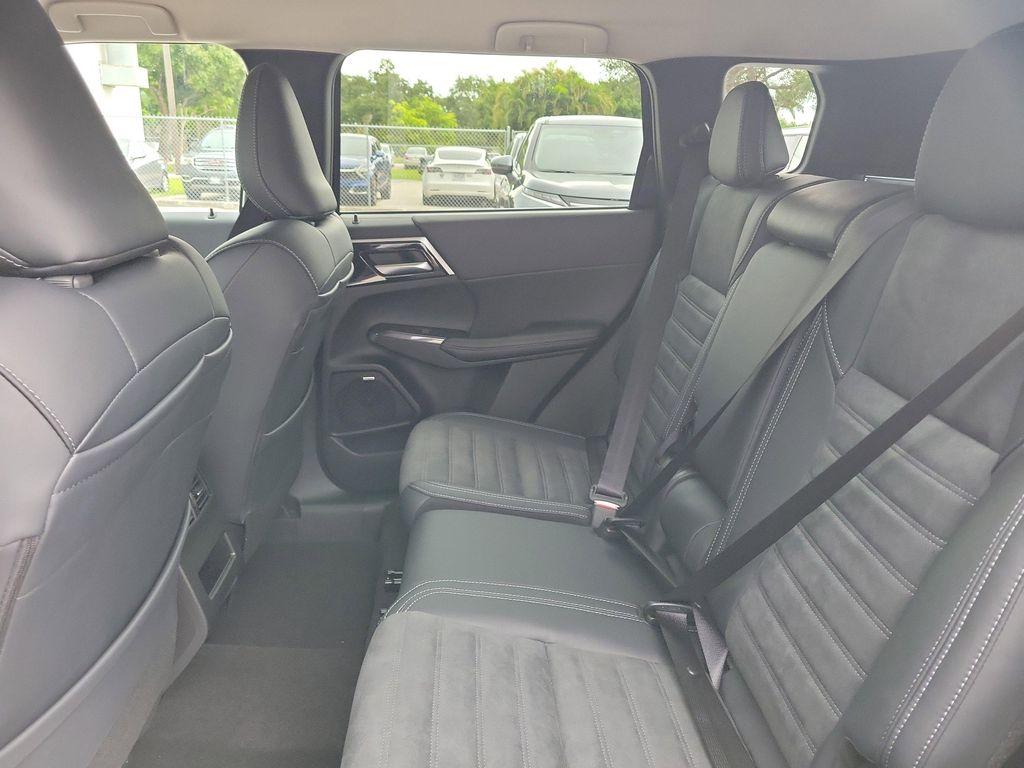 new 2025 Mitsubishi Outlander car, priced at $30,975