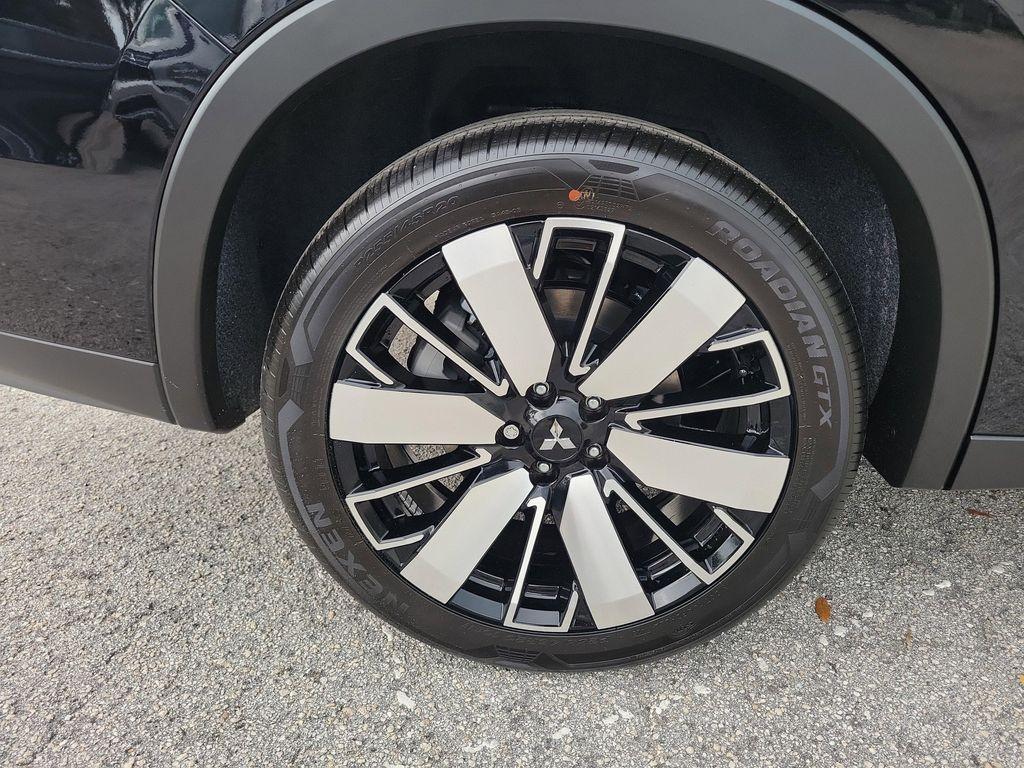 new 2025 Mitsubishi Outlander car, priced at $30,975