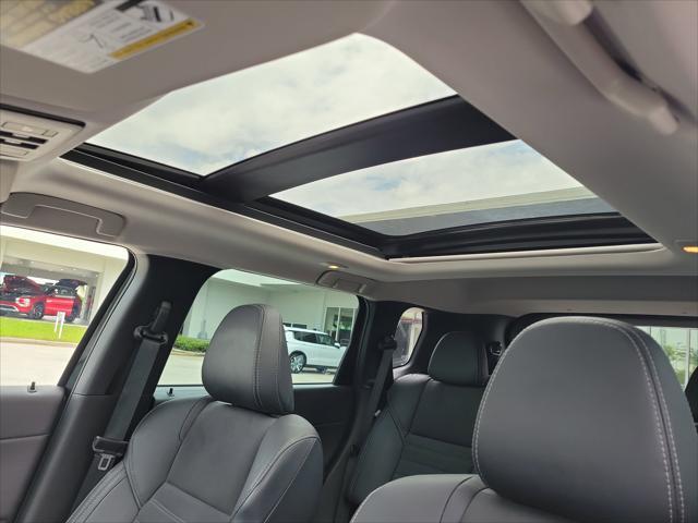 used 2023 Mitsubishi Outlander PHEV car, priced at $27,488