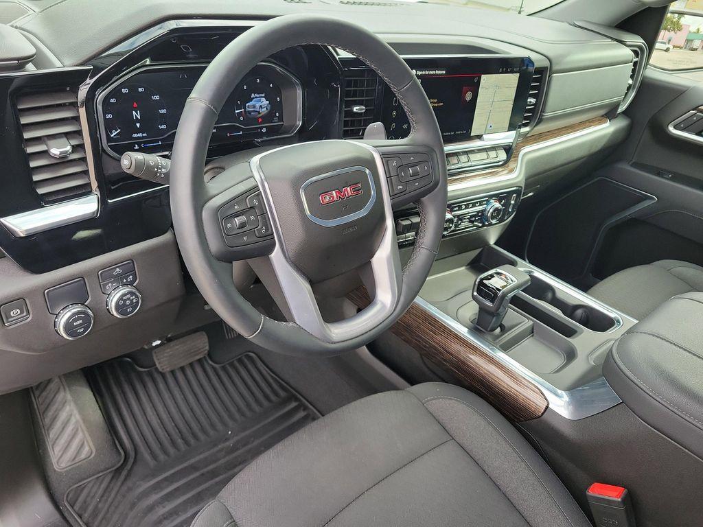 used 2025 GMC Sierra 1500 car, priced at $42,988