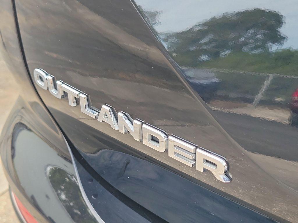 used 2022 Mitsubishi Outlander car, priced at $22,988