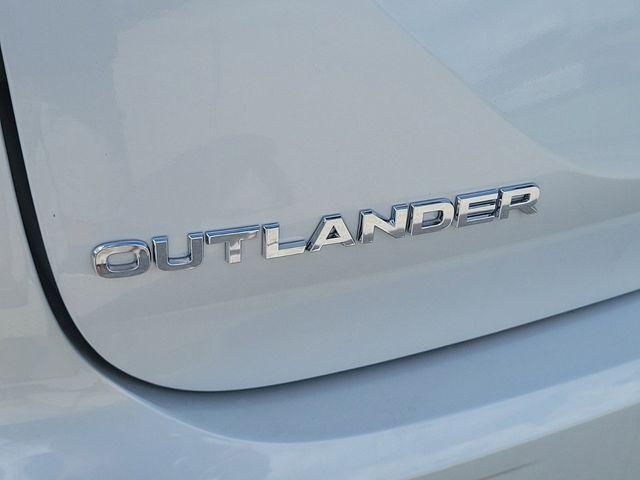 new 2024 Mitsubishi Outlander car, priced at $36,785