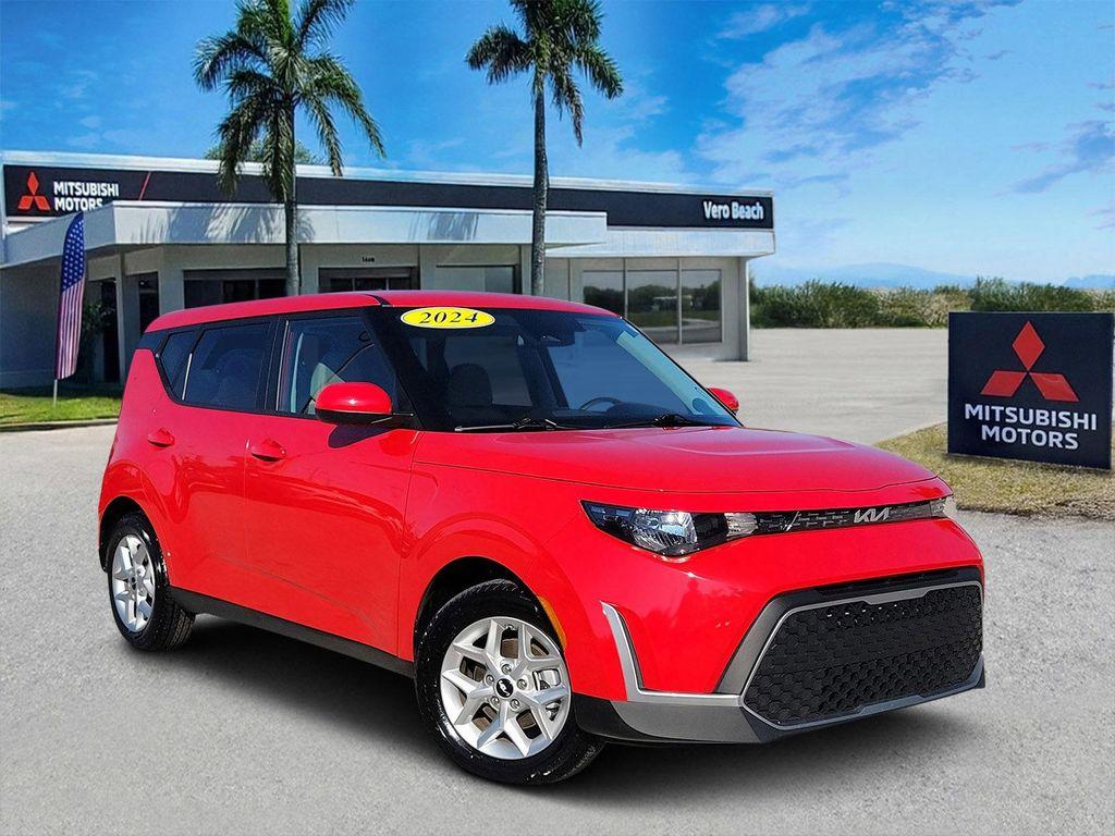 used 2024 Kia Soul car, priced at $17,488