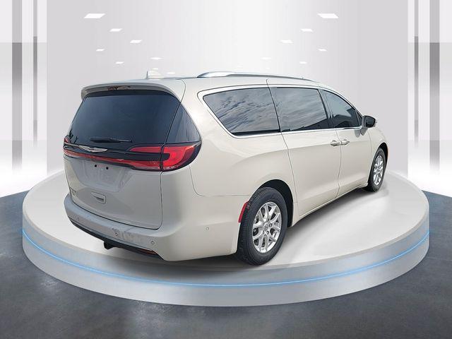 used 2021 Chrysler Pacifica car, priced at $23,522