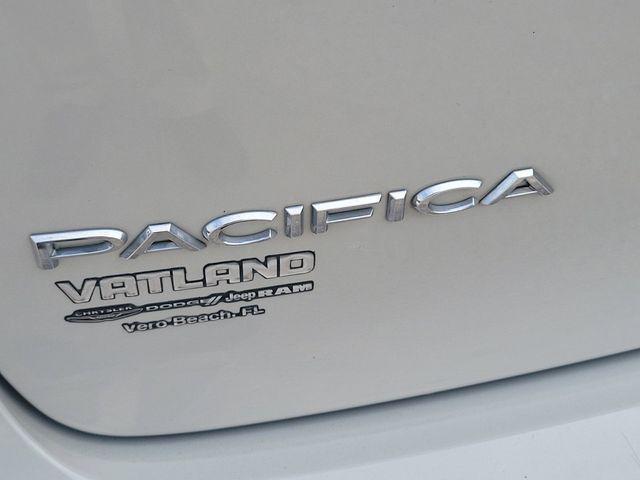 used 2021 Chrysler Pacifica car, priced at $23,522