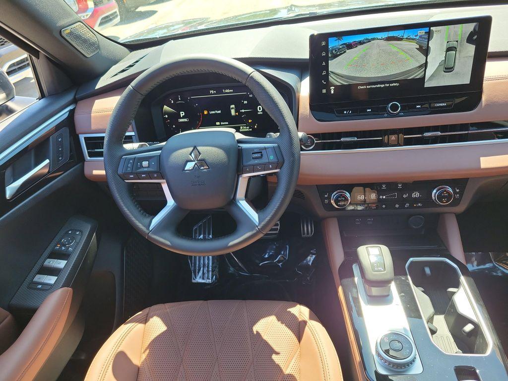 new 2025 Mitsubishi Outlander car, priced at $39,135