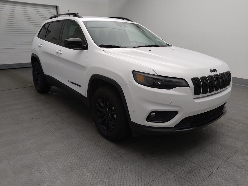 used 2023 Jeep Cherokee car, priced at $22,295