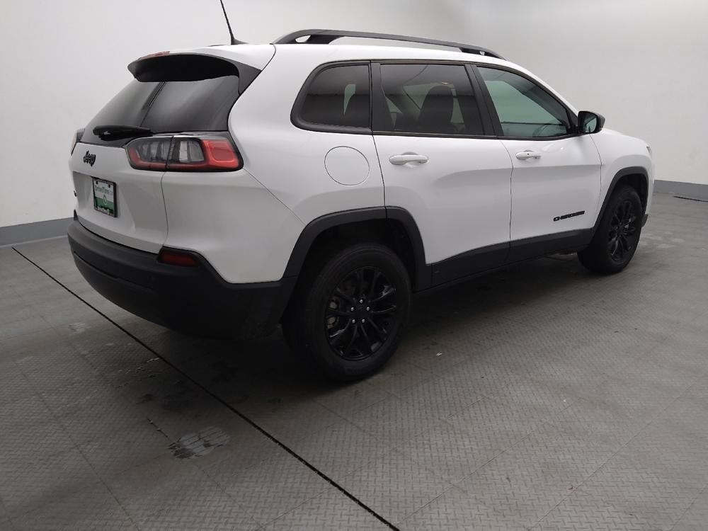 used 2023 Jeep Cherokee car, priced at $22,295
