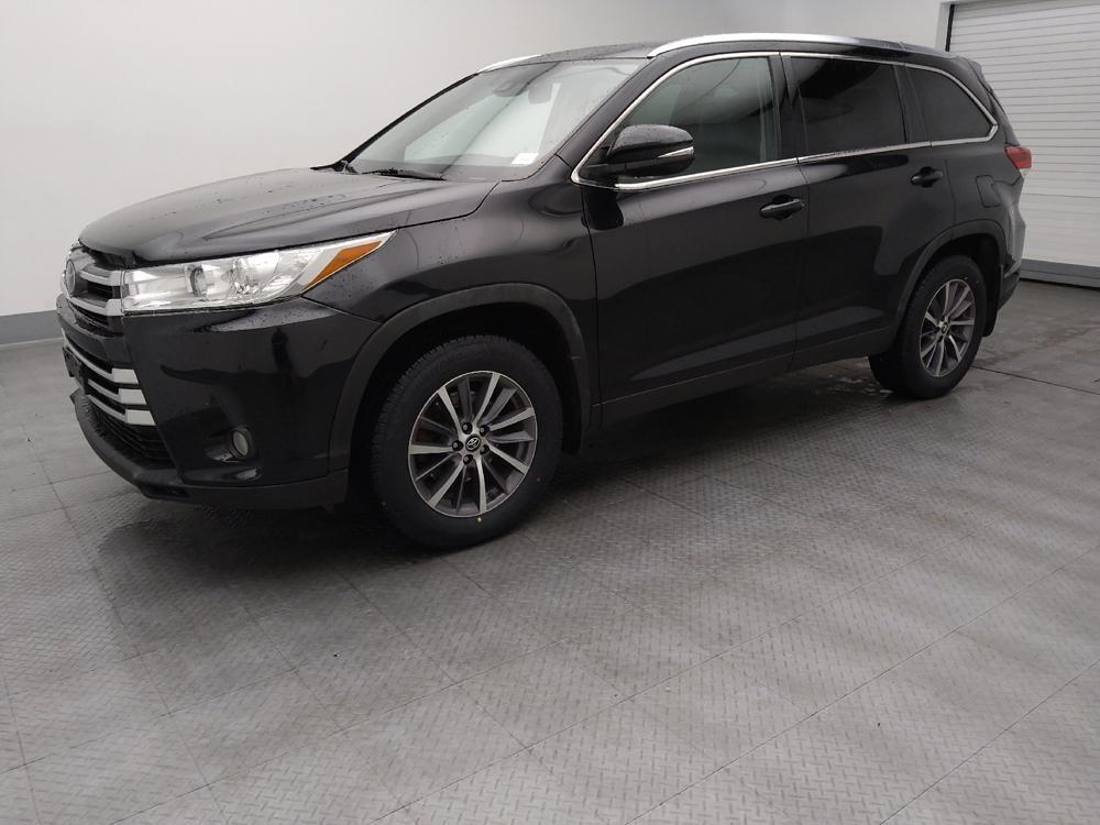 used 2019 Toyota Highlander car, priced at $23,795
