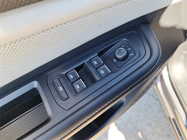 new 2025 Volkswagen Atlas Cross Sport car, priced at $51,164