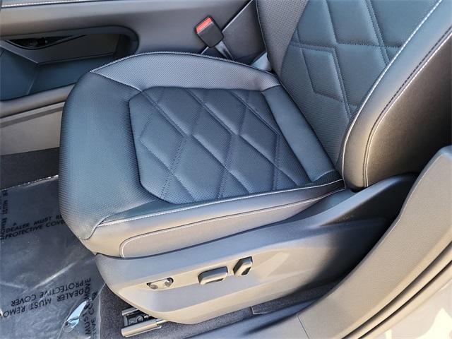 new 2026 Volkswagen Atlas car, priced at $46,261