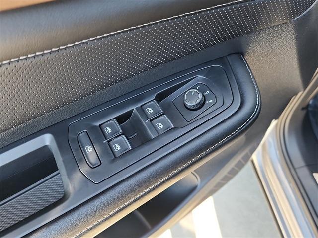 new 2026 Volkswagen Atlas car, priced at $46,261