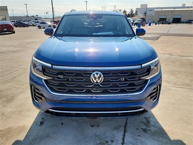 new 2025 Volkswagen Atlas car, priced at $52,336