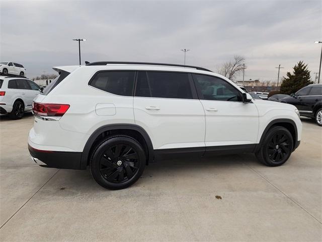 new 2025 Volkswagen Atlas car, priced at $45,073