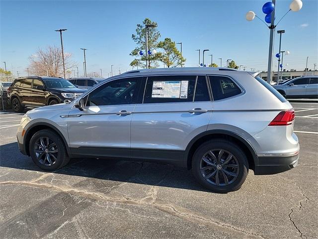 new 2024 Volkswagen Tiguan car, priced at $31,672