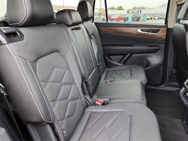 used 2024 Volkswagen Atlas car, priced at $29,089