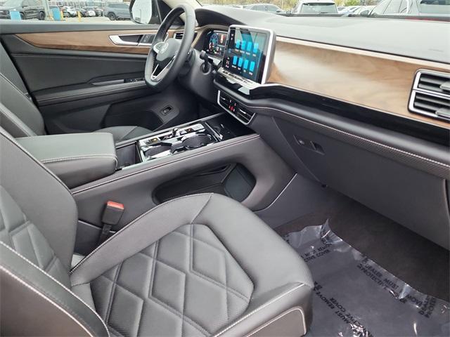 used 2024 Volkswagen Atlas car, priced at $29,089