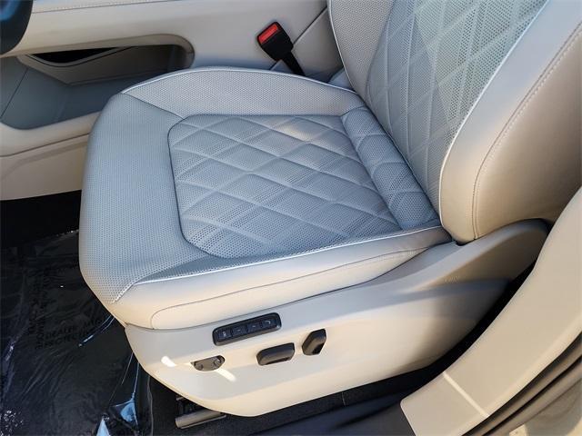 used 2025 Volkswagen Atlas car, priced at $47,554