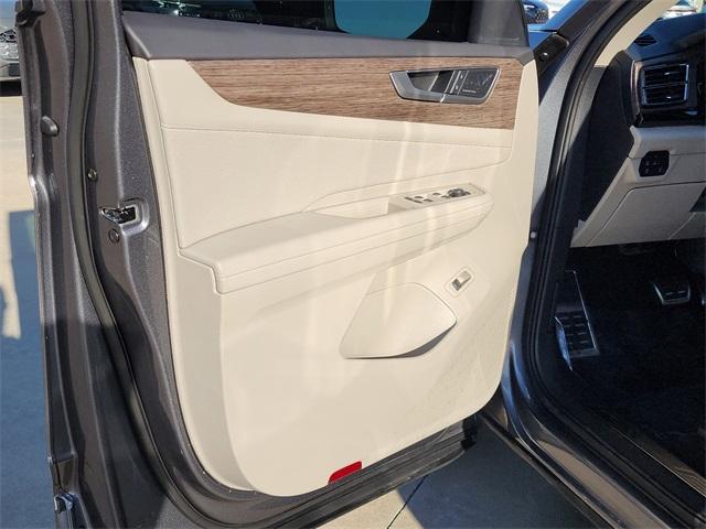 used 2025 Volkswagen Atlas car, priced at $47,554