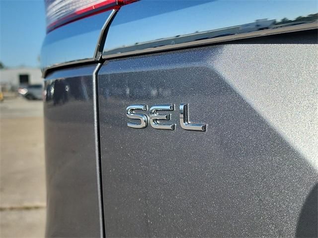 used 2025 Volkswagen Atlas car, priced at $47,554