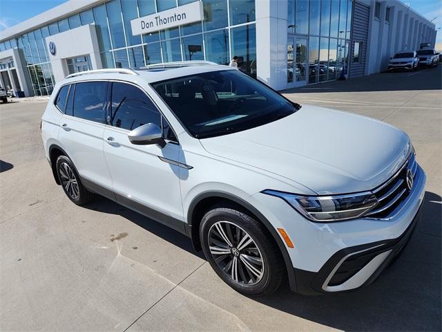 new 2024 Volkswagen Tiguan car, priced at $31,068