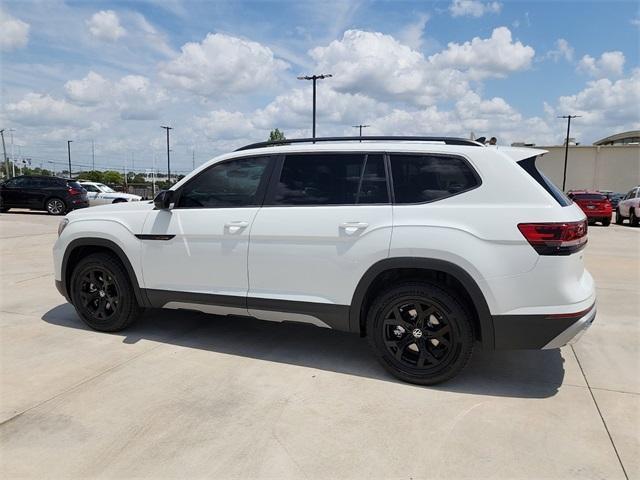 new 2024 Volkswagen Atlas car, priced at $42,123