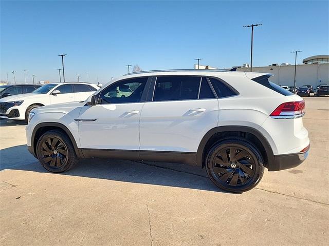 new 2025 Volkswagen Atlas Cross Sport car, priced at $44,103