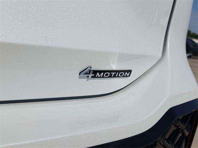 new 2025 Volkswagen Tiguan car, priced at $36,735